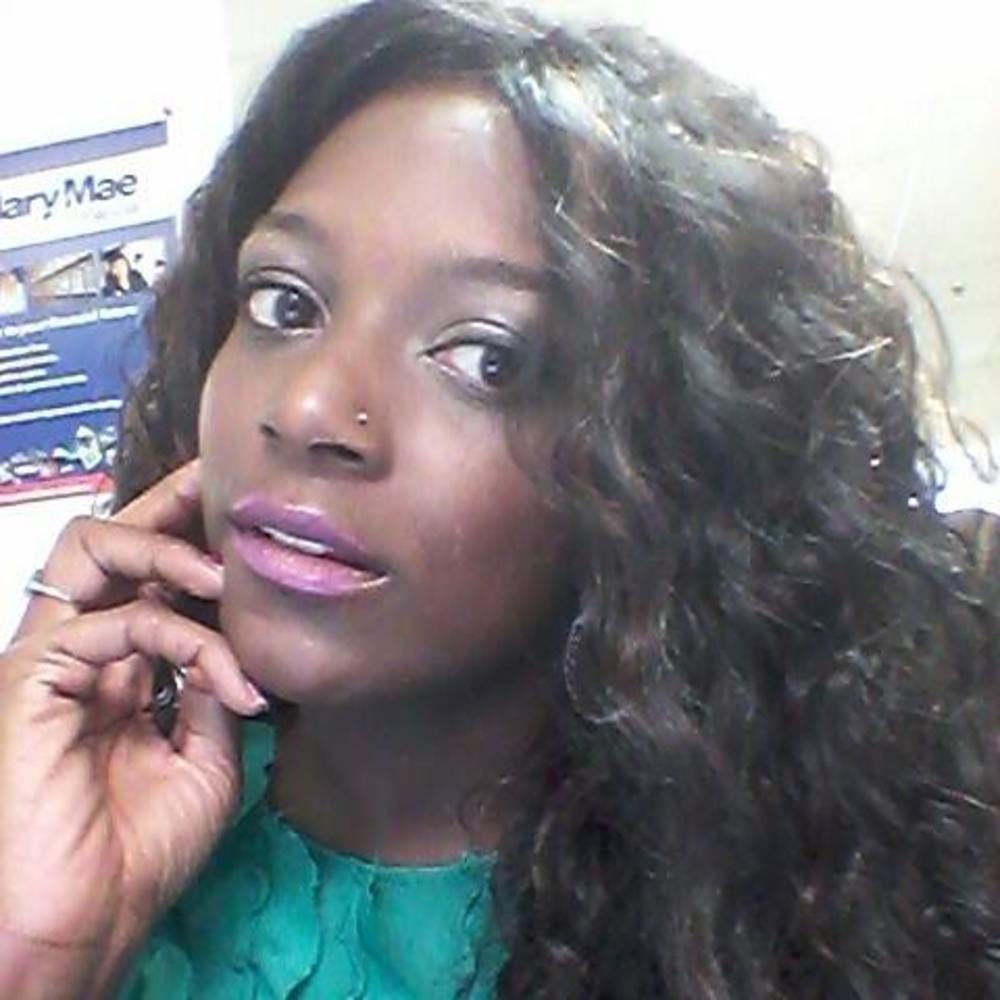 Meet your Posher, Naeemah